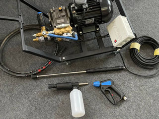 Pompa de spălatoare cu presiune foto 1