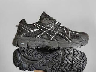 Asics Kahana 8