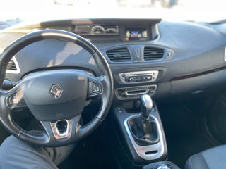 Renault Grand Scenic foto 12