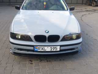 BMW 5 Series foto 7