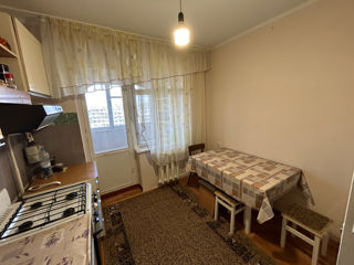 Apartament cu 3 camere, 75 m², Podul Chișinăului, Bălți foto 4
