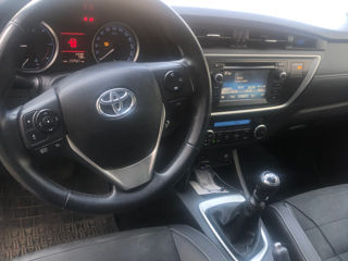 Toyota Auris foto 6