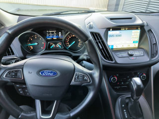 Ford Kuga foto 4