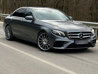 Mercedes E-Class foto 5