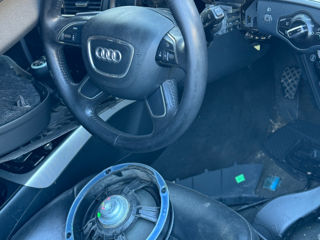 Audi a 4 2013 se dezmembreaza foto 5