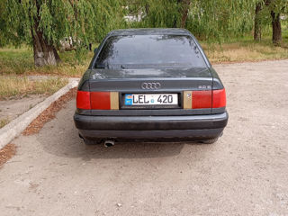 Audi 100 foto 8