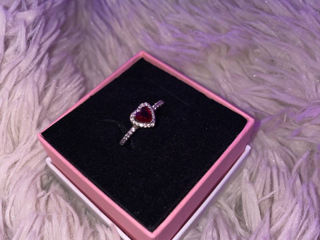 Pandora Elevated Red Heart Ring