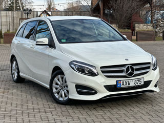 Mercedes B-Class foto 2