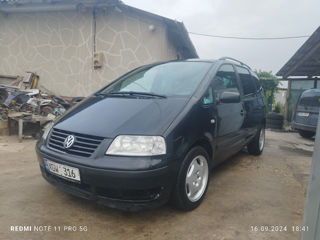 Volkswagen Sharan foto 2