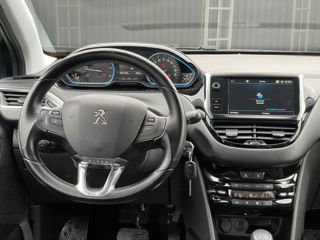 Peugeot 2008 foto 9