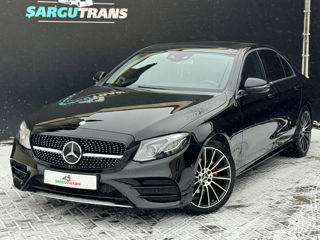 Mercedes E-Class foto 2