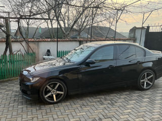 BMW 3 Series foto 4