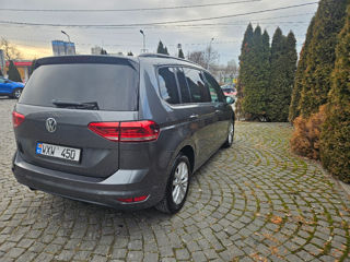 Volkswagen Touran foto 7