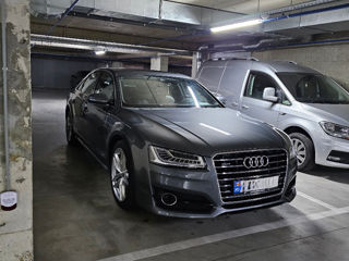 Audi A8 foto 2