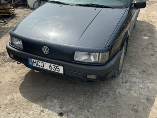 Volkswagen Passat foto 1