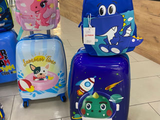Огромный выбор детских чемоданчиков  на колесах и рюкзачков от фирмы Pigeon!! foto 17