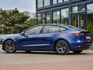 Tesla Model 3 foto 5