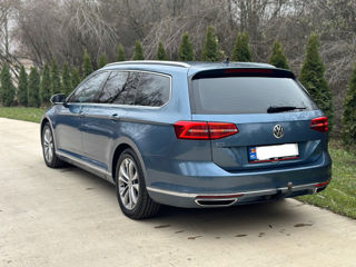 Volkswagen Passat foto 3