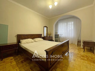 Apartament cu 3 camere, 72 m², Botanica, Chișinău foto 1