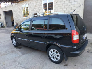 Opel Zafira foto 7