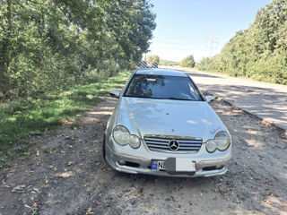 Mercedes C-Class Coupe foto 5