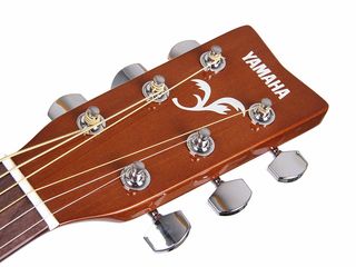 Yamaha FX310AII - chitară electro-acustică 4/4 cu piezo montat sub bridge, corzi din metal foto 2