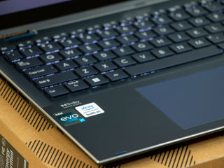 Asus Zenbook 15/ Core I7 12700H/ 16Gb Ram/ Iris Xe/ 500Gb SSD/ 15.6" 3K Oled Touch 120Hz!!! foto 12