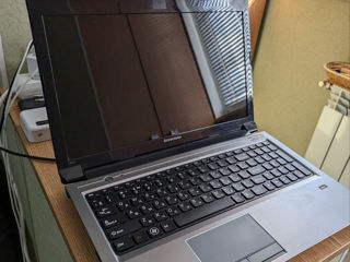 Lenovo v580