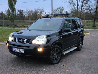 Nissan X-Trail foto 2