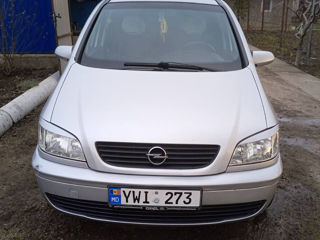 Opel Zafira foto 10