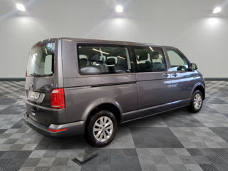 Volkswagen Caravelle foto 3