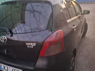 Toyota Yaris foto 2