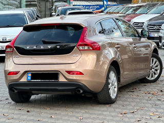 Volvo V40 foto 4