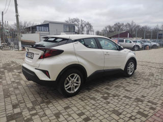 Toyota C-HR foto 5