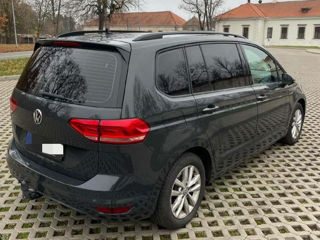 Volkswagen Touran foto 5