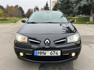 Renault Megane foto 3