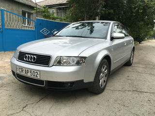 Audi A4 foto 1