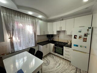 Casa mare cu mansarda nefinisata foto 4