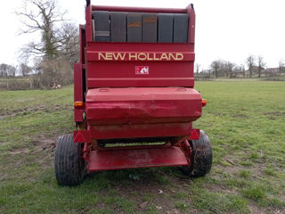 Pres New Holland 640 foto 6