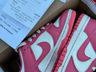 Nike originali mărimea 36(22.5 cm) foto 0