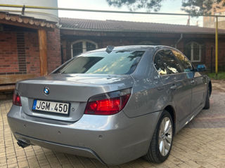 BMW 5 Series foto 3