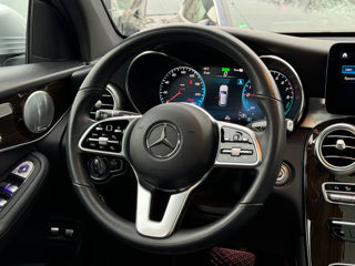 Mercedes GLC foto 9