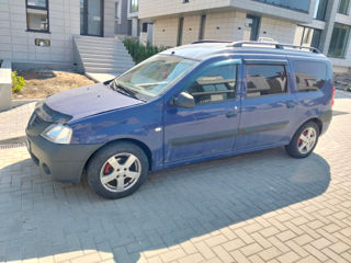 Dacia Logan foto 3