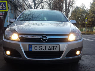 Opel Astra foto 2