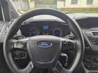 Ford Tourneo Connect foto 8