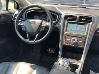 Ford Fusion foto 12