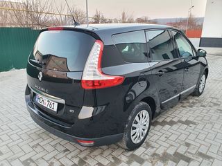 Renault Grand Scenic foto 4