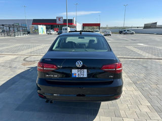 Volkswagen Jetta foto 17