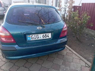 Nissan Almera foto 4