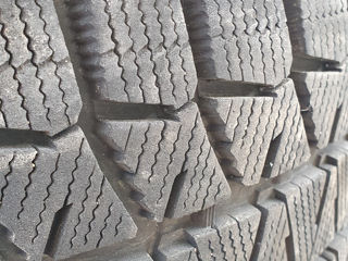 Jante  fier cu cauciucuri bridgestone blizak 235 65 R17